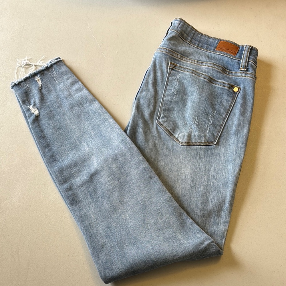 Judy Blue Skinny Distressed Light Blue Jeans